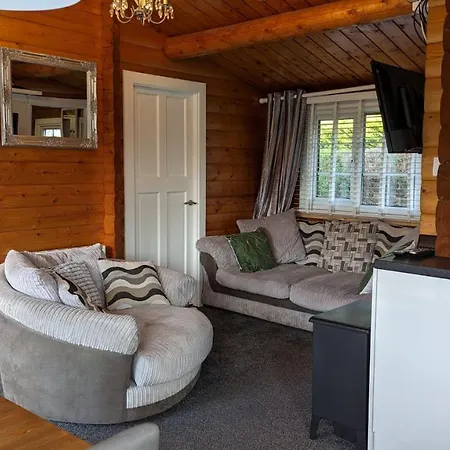 Snowdonia Log Cabin Trawsfynydd Exterior photo